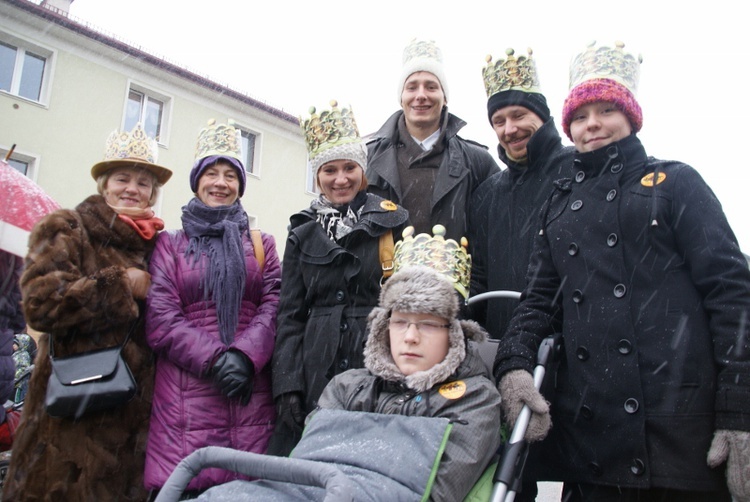 Tychy - orszak w padającym śniegu