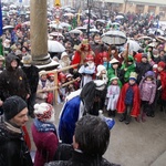 Tychy - orszak w padającym śniegu