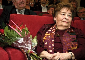  W 2008 r. Kraków nadał Danucie Michałowskiej honorowe  obywatelstwo miasta