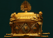 Filistyni umieścili Arkę Przymierza w świątyni Dagona w Aszdodzie
