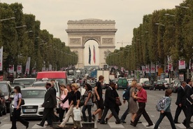 Paryż broni małżeństwa