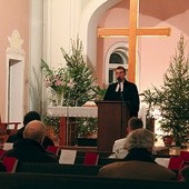 W nabożeństwie ekumenicznym w parafii ewangelicko- -augsburskiej wzięło udział kilkadziesiąt osób
