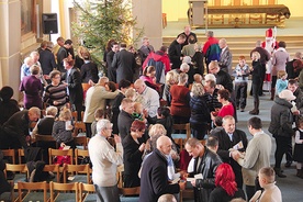  W spotkaniu wspólnot trzeźwościowych uczestniczyli trzeźwi alkoholicy oraz ich rodziny