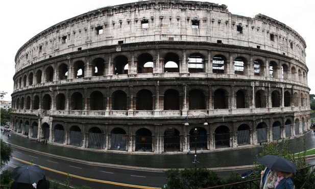 Koloseum się sypie - dostanie "ochroniarzy"