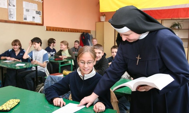 Katolickie szkoły na zakręcie