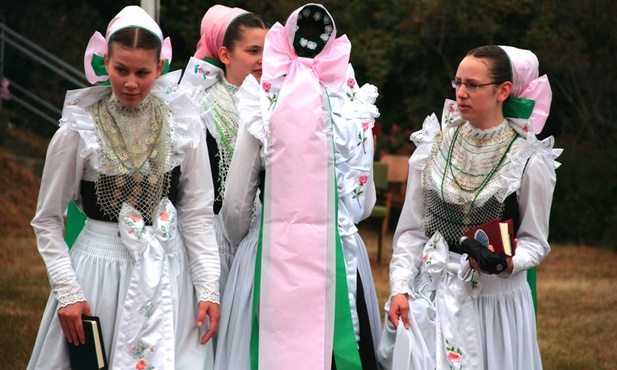 Tym, co pomaga Serbom łużyckim zachować tożsamość, jest ich religijność