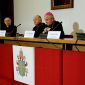 Nuncjusz apostolski odczytał oświadczenie Benedykta XVI o ustapieniu z urzędu papieża