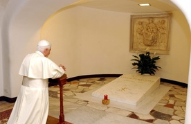 Ilu papieży zrezygnowało? Wyjaśniamy rozbieżności