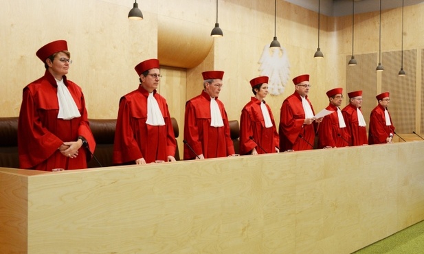 Niemcy: Geje mogą adoptować dzieci