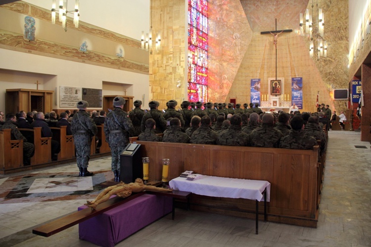 Powitanie żołnierzy w Sochaczewie