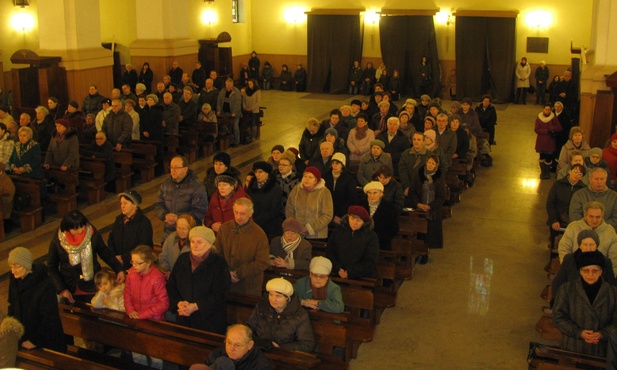 Wielkopostna godzina Miłosierdzia Bożego w Dąbrowie Tarnowskiej 