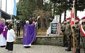 W Bystrej Krakowskiej odsłonięta została tablica pamięci bohaterskiego kapłana i żołnierza