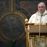 Papież: Tylko niosąc Krzyż zbudujemy Kościół