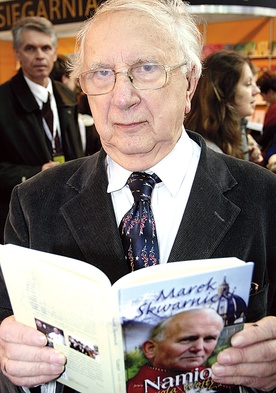  Bardzo ważną osobą dla Marka Skwarnickiego był Jan Paweł II. Poświęcił mu m.in. książkę „Namiot Karola Wojtyły”