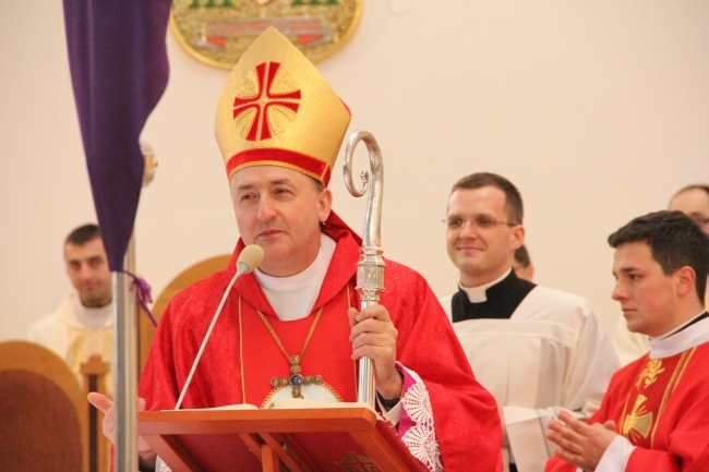 Niedziela Palmowa: Msza św. z Biskupem