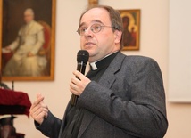 Ateiści na papieskiej uczelni (wideo)