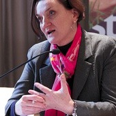 Ewa Czaczkowska jest autorką publikacji: „Siostra Faustyna. Biografia Świętej”, „Kardynał Wyszyński” oraz współautorką książki „Ksiądz Jerzy Popiełuszko”