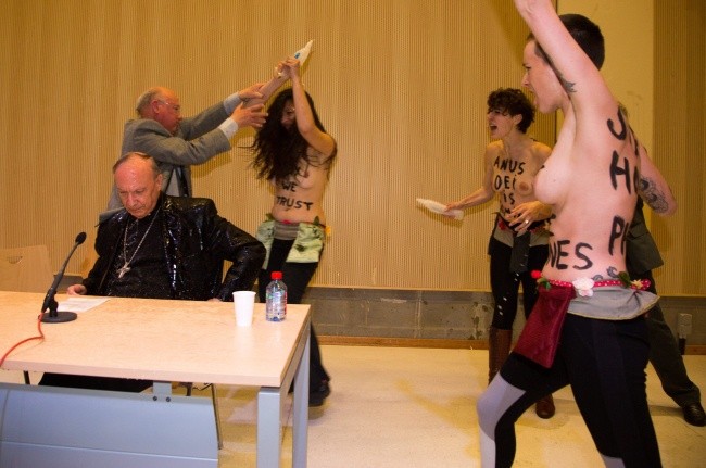 Femen zaatakował prymasa Belgii