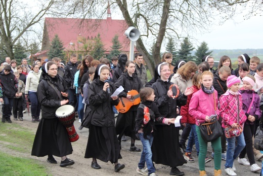 Pielgrzymka z Roszkowej Woli do Żdżar