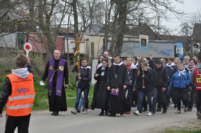 Piesza Pielgrzymka Promienista