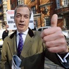   Popularność Nigela Farage'a na Wyspach stale rośnie, ponieważ jego poglądy  są zbieżne z tym, co myśli  wielu Brytyjczyków