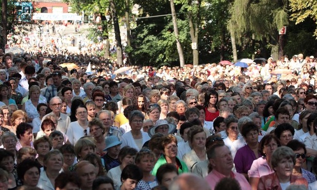 Szanujmy prostą wiarę Ludu Bożego