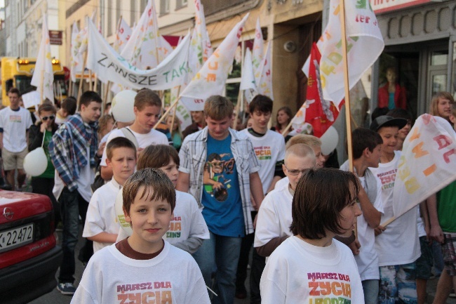 Marsz dla Życia i Rodziny w Koźlu