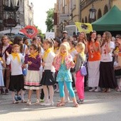 W spotkaniu uczestnicyły też dzieci i młodzież z Eucharystycznego Ruchu Młodych