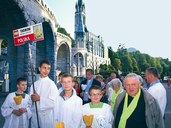 Kapelan Lourdes 