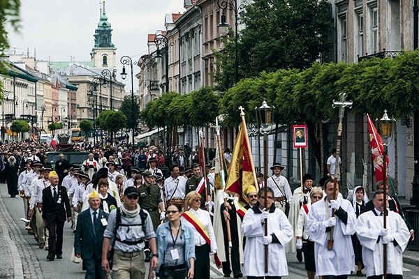 Procesja przeszła w VI Dniu Dziękczynienia Traktem Królewskim do Wilanowa