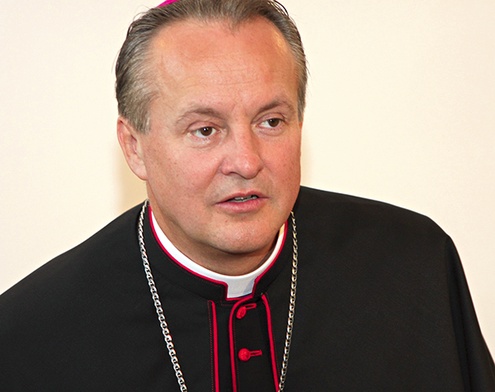 – Ciągle spotykam się z dowodami żywej wiary u księży pełnych entuzjazmu i rozmachu w działaniach duszpasterskich – mówi bp Jan Vokál