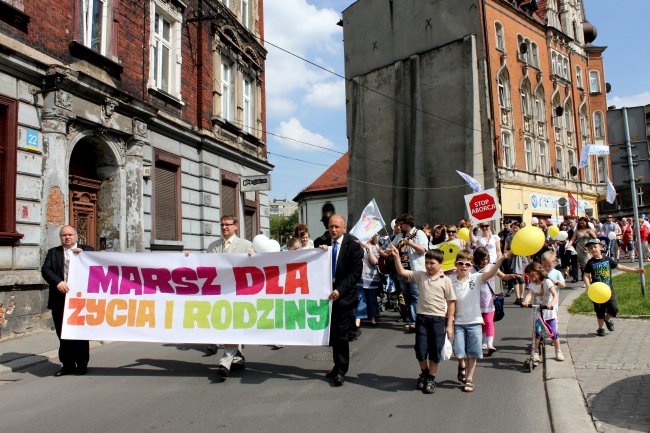 Marsz za życiem i rodziną w Bytomiu