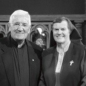 O. Kevin Scallon i s. Briege McKenna przemierzają świat, pomagając księżom odkryć głębię sakramentu kapłaństwa w czasie specjalnych rekolekcji, zwanych „Intercession for priests”
