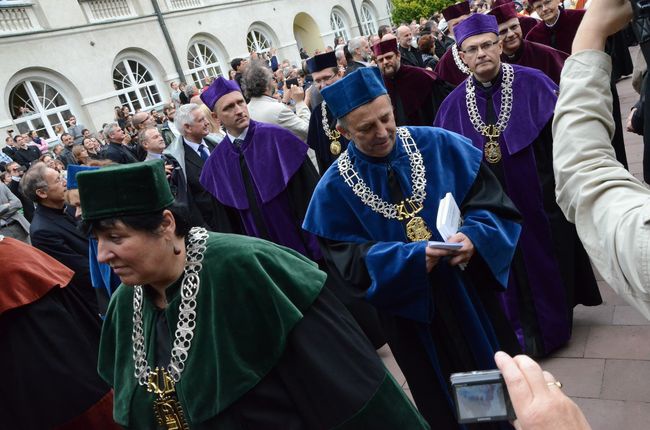 Kiko Argüello doktorem honoris causa KUL