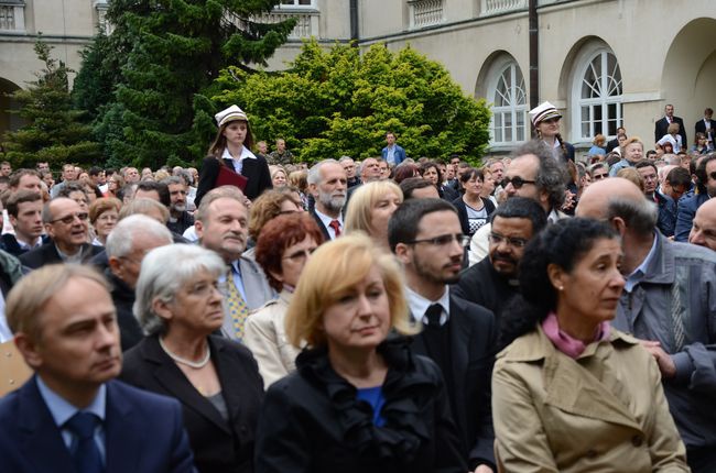 Kiko Argüello doktorem honoris causa KUL