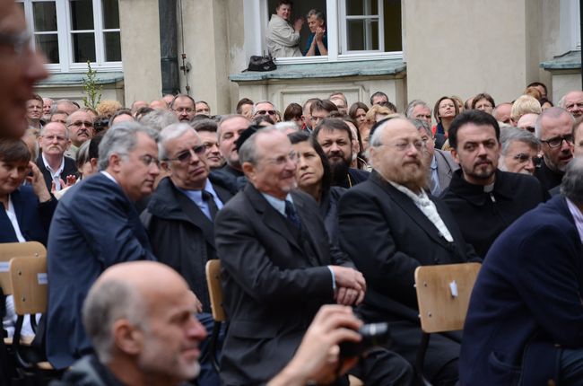 Kiko Argüello doktorem honoris causa KUL