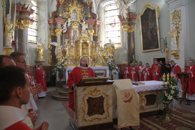 Generał franciszkanów afiliował bp. Andrzeja Czaję do zakonu franciszkańskiego