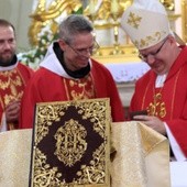 Generał franciszkanów afiliował bp. Andrzeja Czaję do zakonu franciszkańskiego