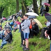  Pogoda najlepsza nie była, ale to nie przestraszyło kilku tysięcy pątników