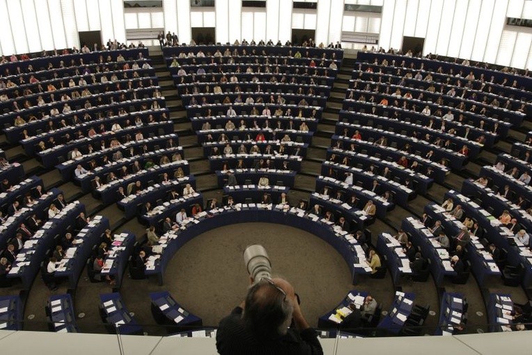 Parlament Europejski zaczadzi polski przemysł?