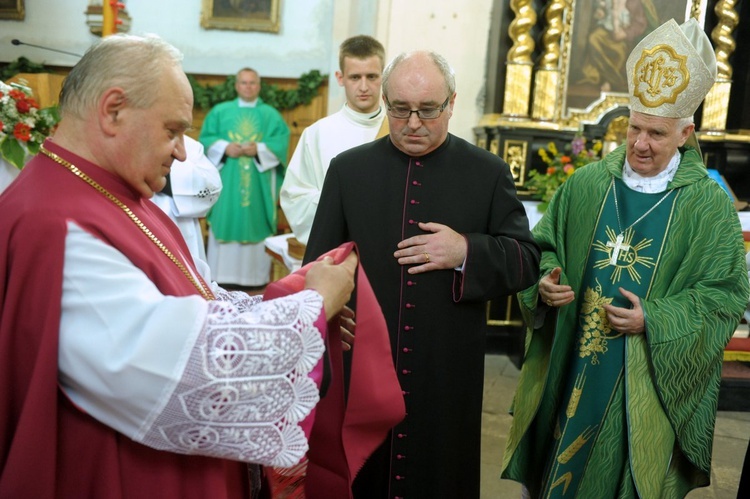 Poświęcenie i obłóczyny w Wierzbnej