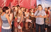 7 lipca. Chór pod kierunkiem Piotra Pałki wykonał śpiewy w czasie Mszy św.