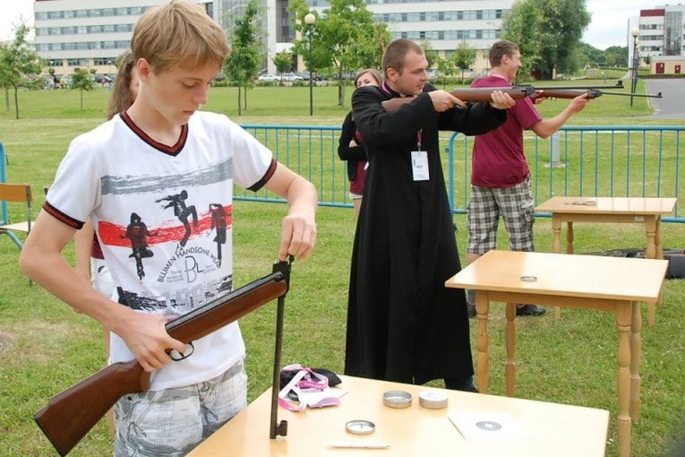 Na parafiadzie każdy znajdzie dla siebie ciekawą konkurencję