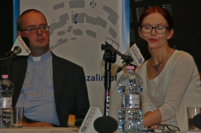 Ks. Jan Kaczkowski i Katarzyna Jabłońska spotkali się z mieszkańcami Koszalina 