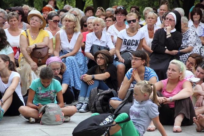 18.08.2013 r. Pielgrzymka kobiet do Piekar Śląskich, cz. 3.