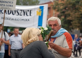 Pielgrzymka jest publicznym wyznaniem wiary i pokazaniem wspólnoty Kościoła