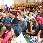  W naszej diecezji pracuje około 950 katechetów – świeckich, sióstr zakonnych i księży. 