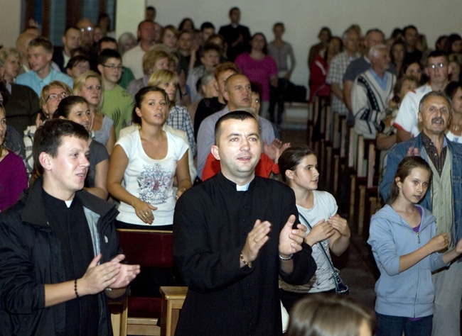 Chwalcie Go śpiewem i tańcem