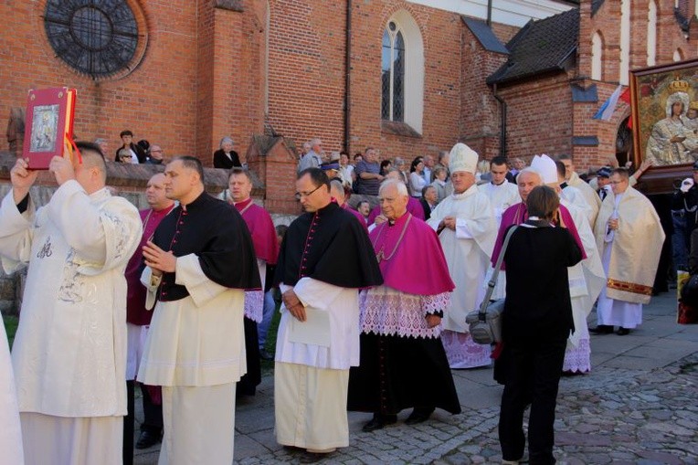 Uroczystości przewodniczył kard. Kazimierz Nycz