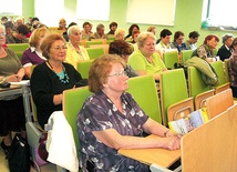 Studenci UTW cieszą się, że dzięki uczelni wciąż są młodzi duchem i odnajdują w sobie ogromne pokłady energii 